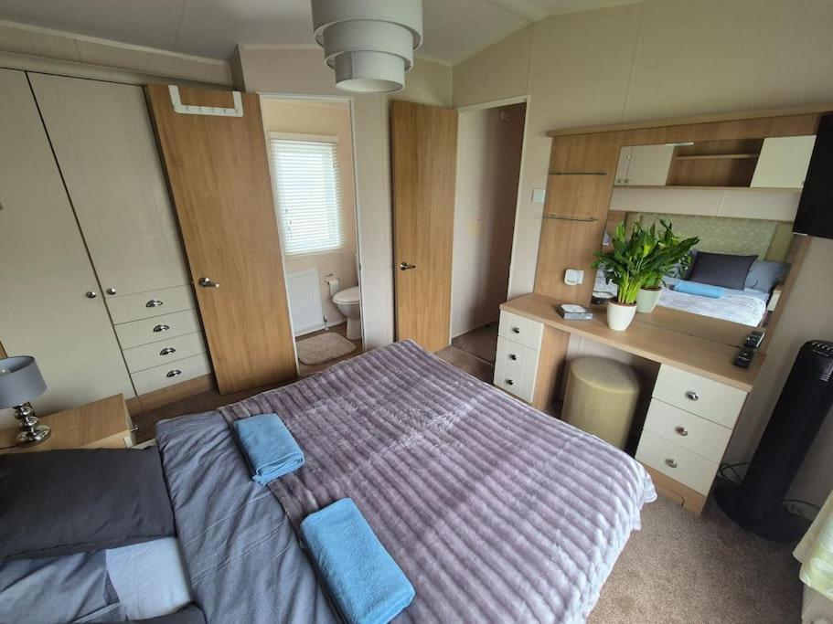 Amazing 2Bedroom Caravan In Lincoln, Tattershall Eksteriør billede