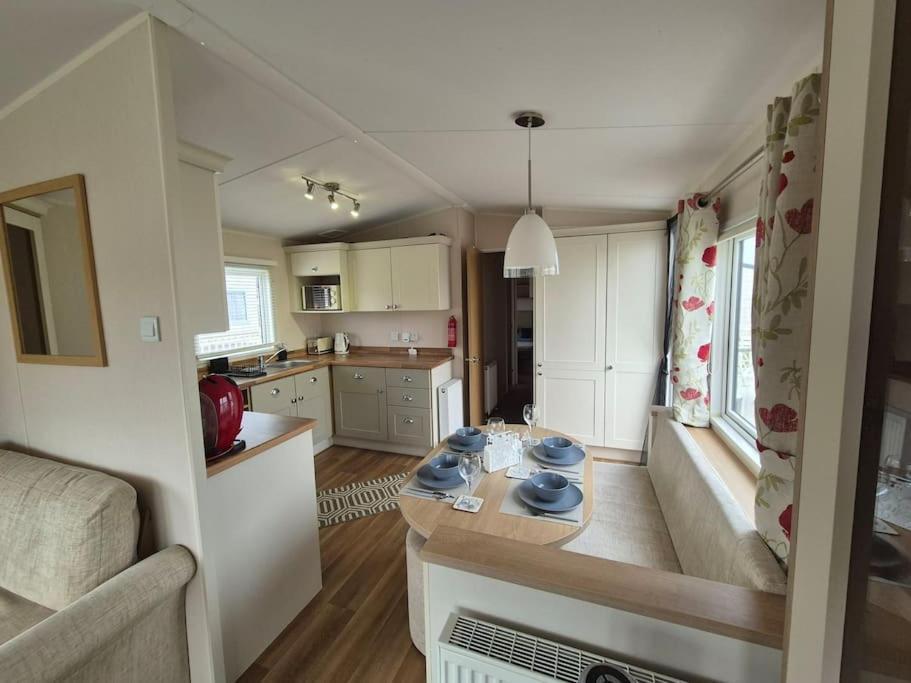 Amazing 2Bedroom Caravan In Lincoln, Tattershall Eksteriør billede